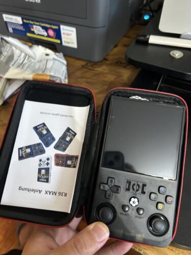 R36 MAX Portable Retro Handheld Game Console – 4.0" IPS Display photo review